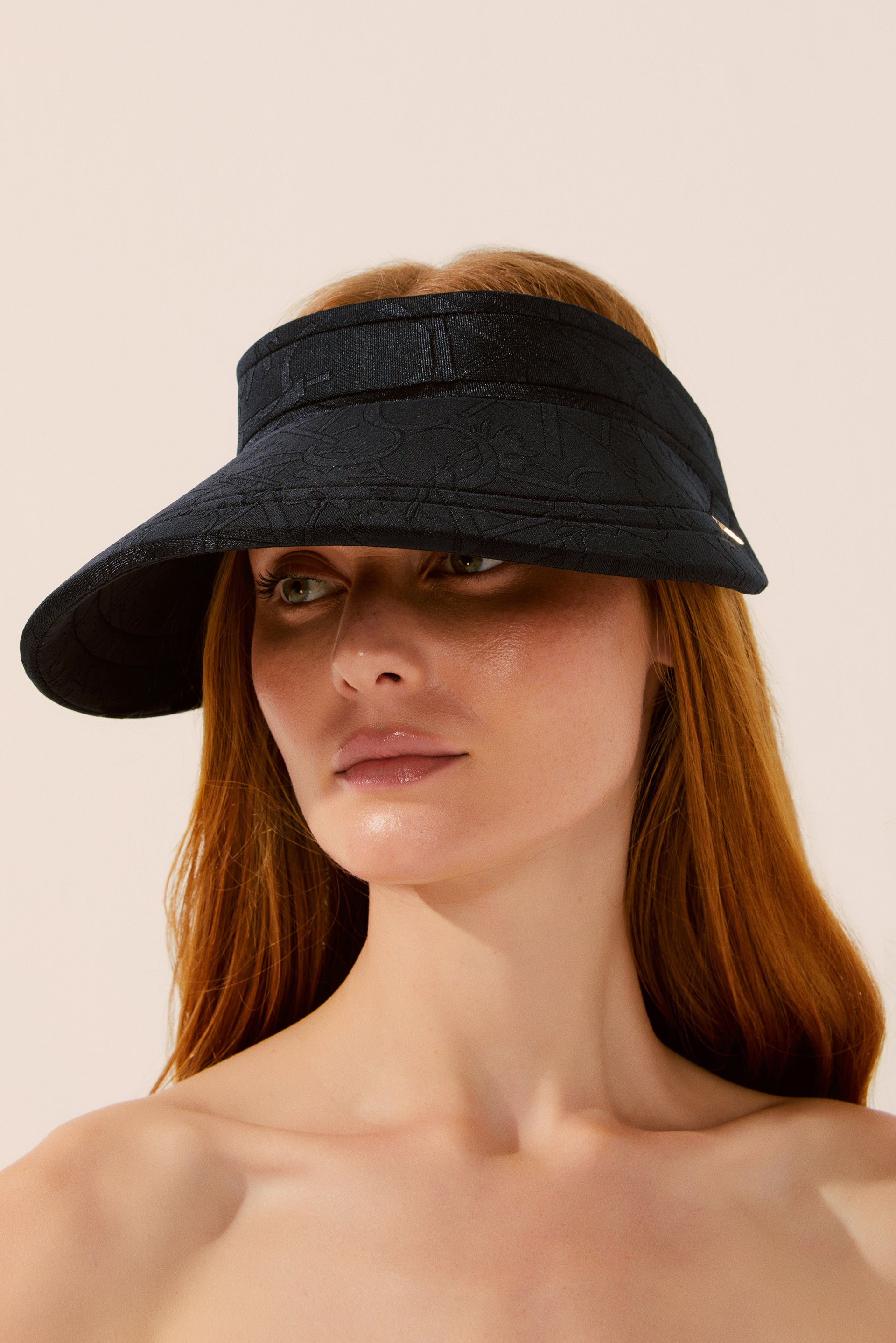 Poppy Medium Brim Visor V30A1529 - Product item main image